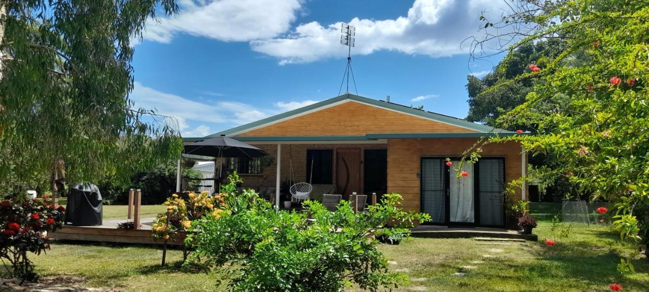 Figtree Cottage - Homestay - Yeppoon Exterior photo